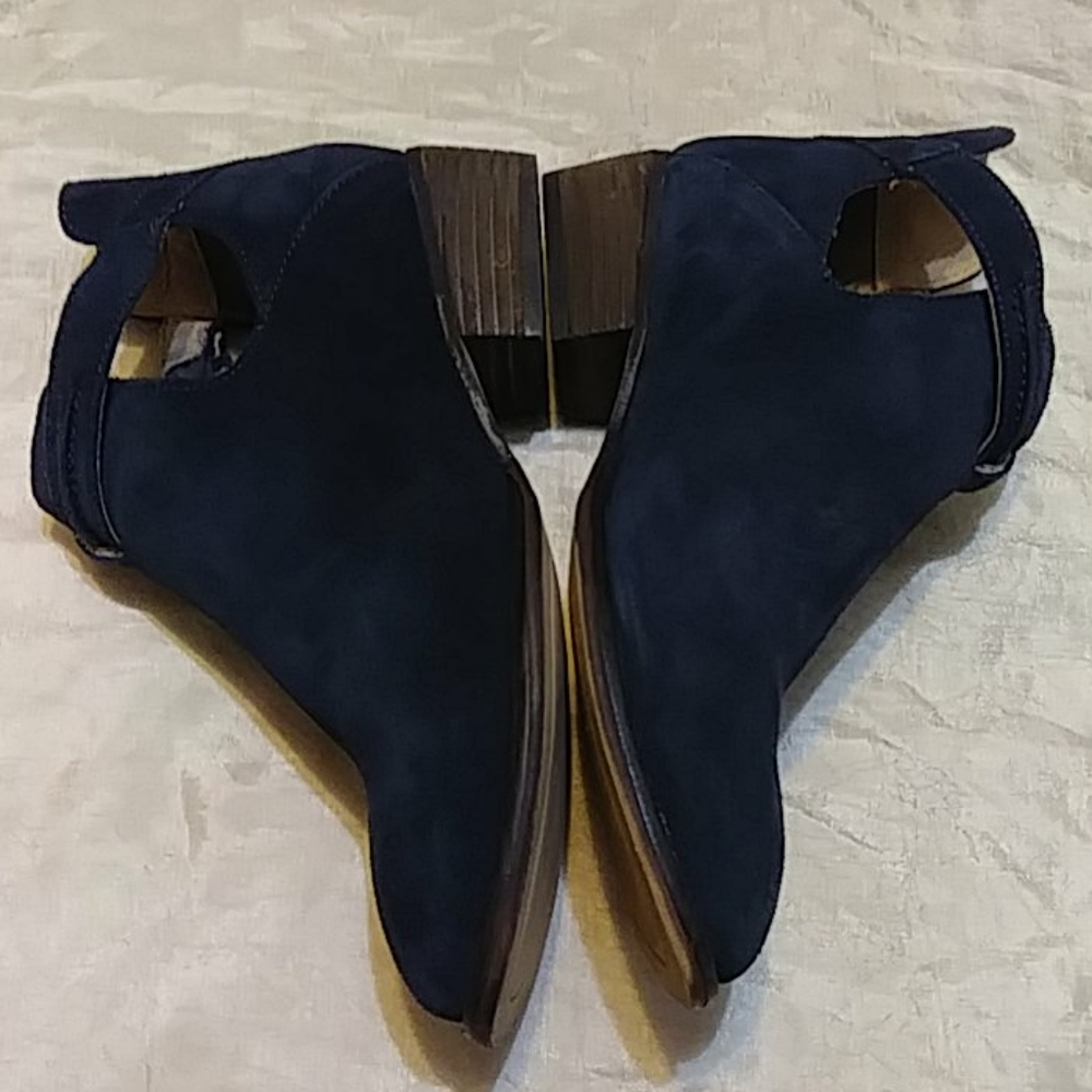 Seychelles Tourmaline Suede Booties - Picture 4 of 11